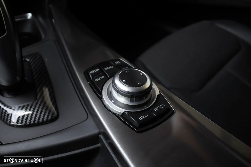 BMW 318 d Auto Line Modern - 17