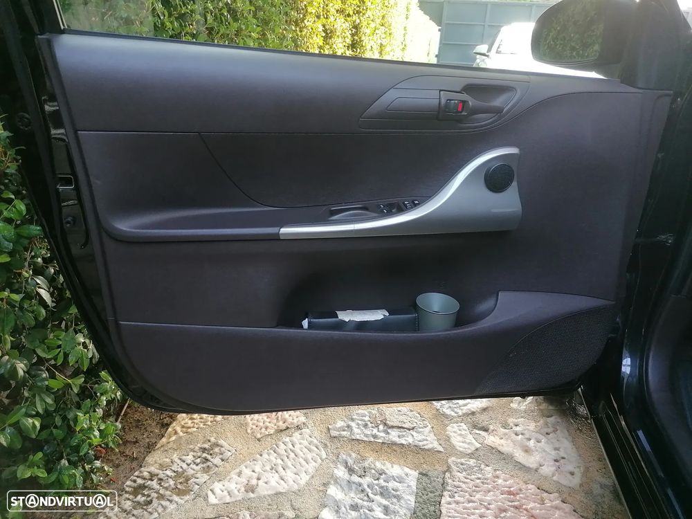 Toyota iQ 1.0 VVT-i Essential+AC - 16