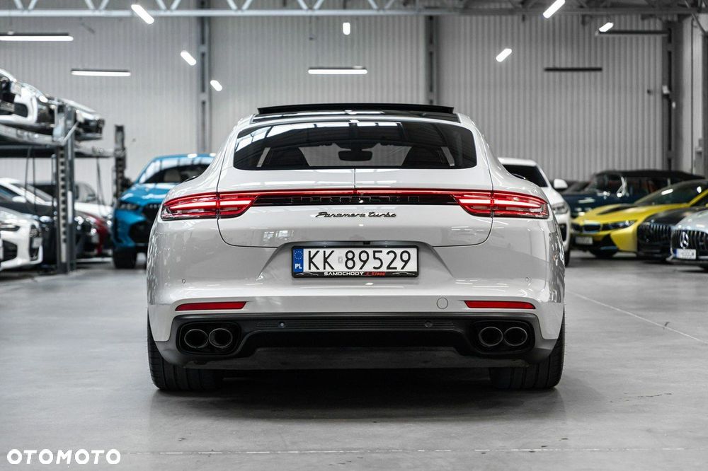Porsche Panamera Turbo - 10