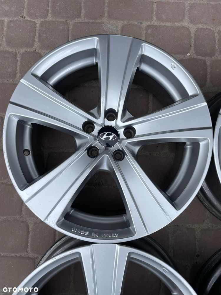 FELGI ALUMINIOWE Hyundai 8" x 19" x 5x114,3 x 67,1 x ET 35 - 2