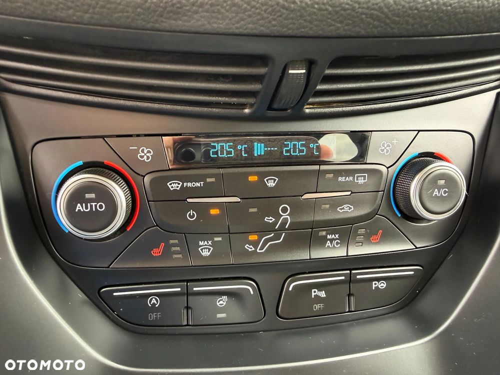 Ford Kuga 1.5 EcoBoost 2x4 SYNC - 10