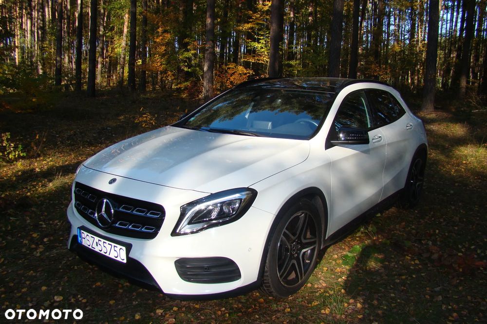 Mercedes-Benz GLA 220 d 4-Matic AMG Line - 1