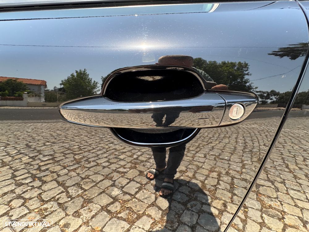 Peugeot e-2008 54 kWh GT - 15