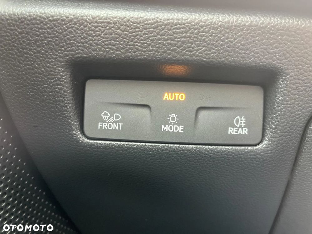 Skoda Superb 2.0 TDI SCR L&K DSG - 36