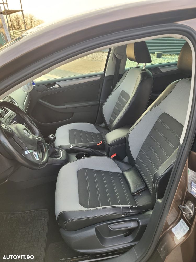 Volkswagen Jetta 1.4 TSI Sportline - 7