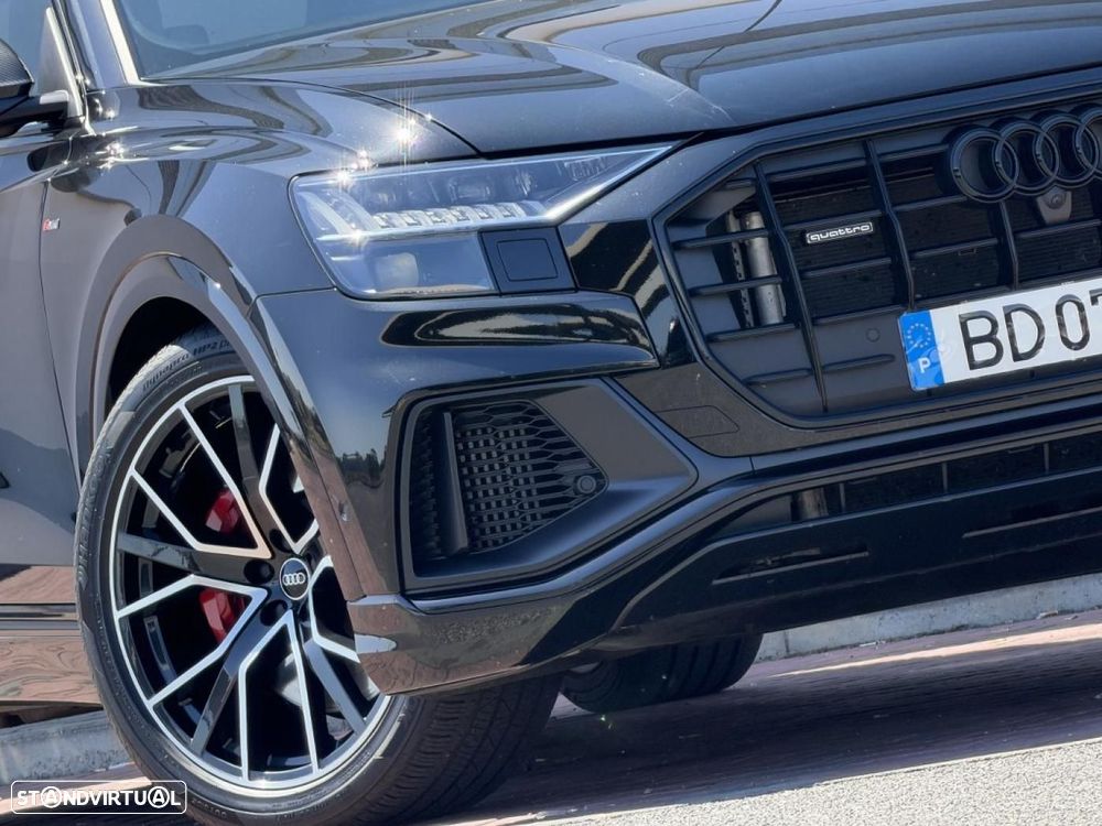 Audi Q8 60 TFSIe quattro S line Tiptronic - 25