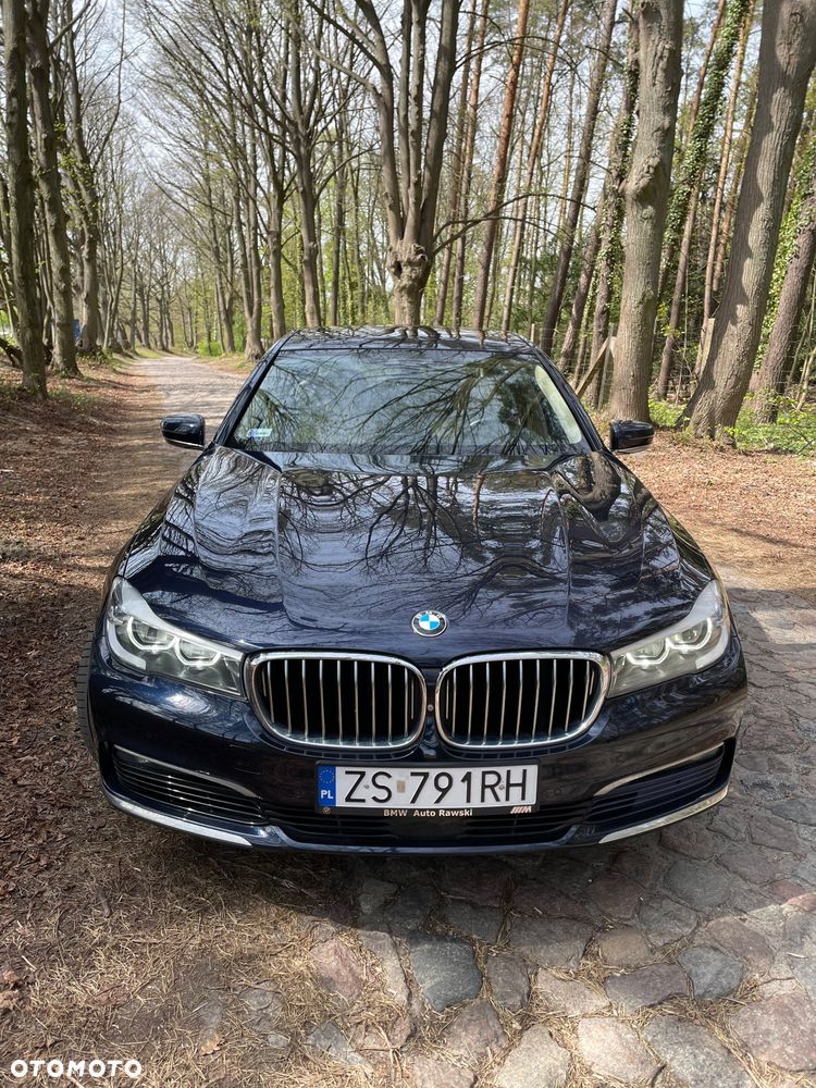 BMW Seria 7 740Li - 3
