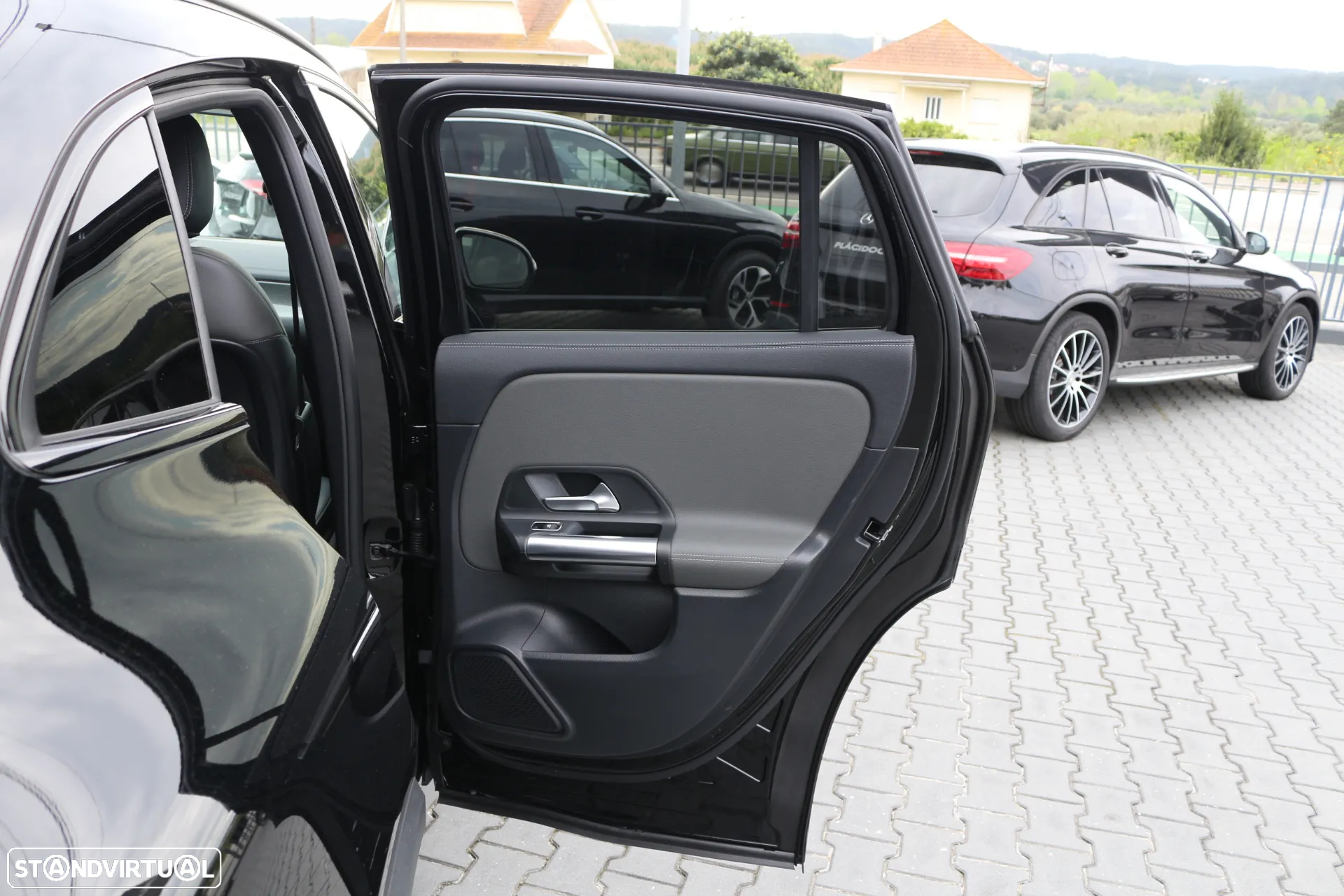 Mercedes-Benz GLA 200 d AMG Line - 41