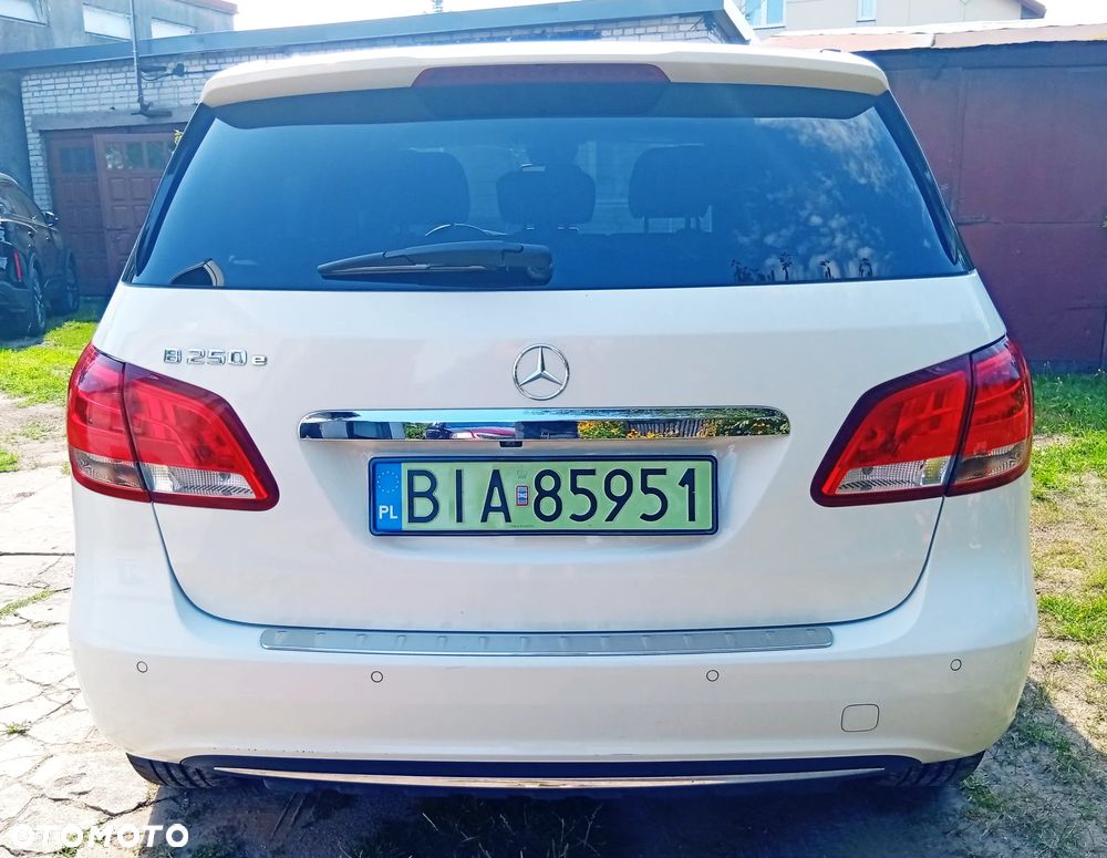 Mercedes-Benz Klasa B (Electric Drive) 250 e Urban - 4