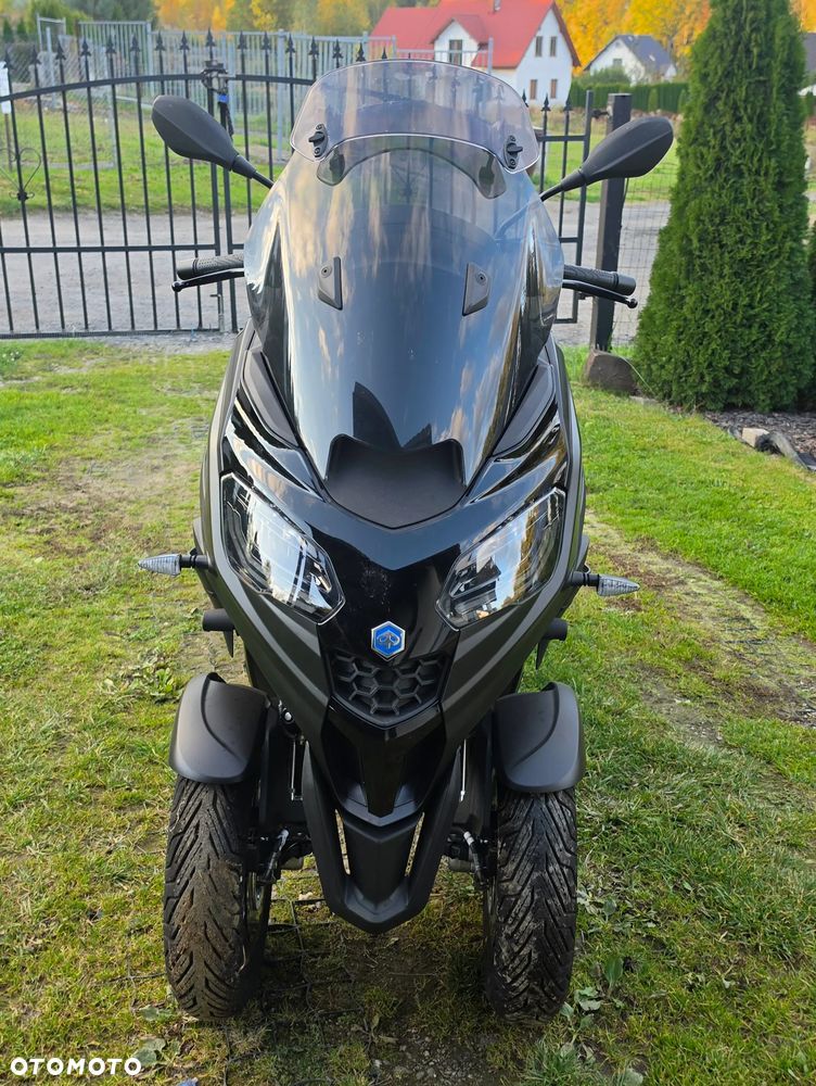 Piaggio MP-3 - 3