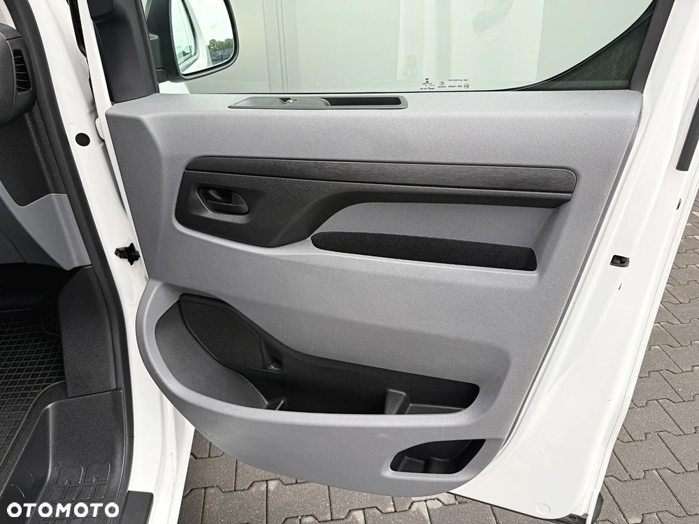 Opel Vivaro - 27