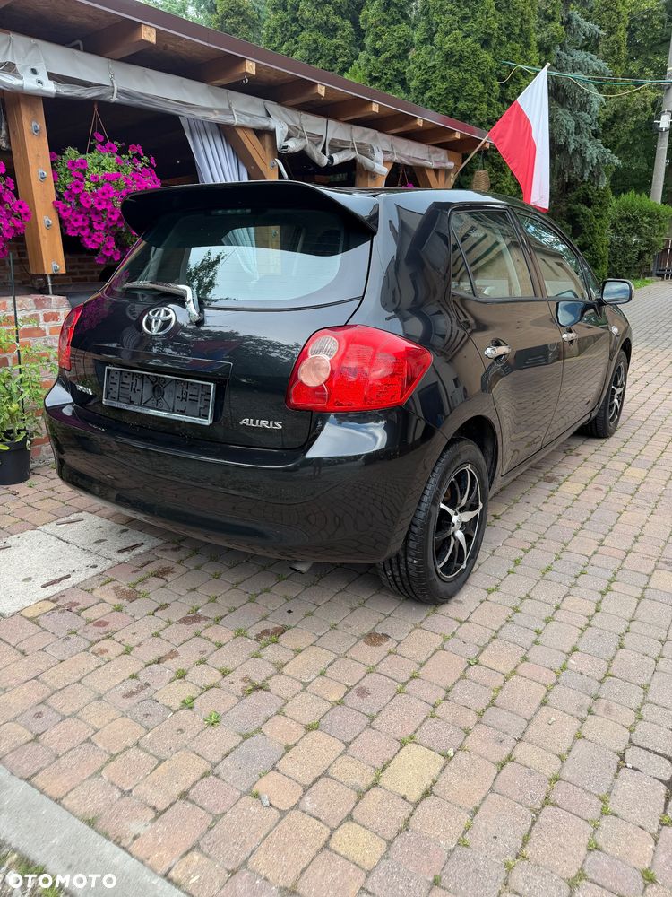 Toyota Auris 1.33 VVT-i Life - 6