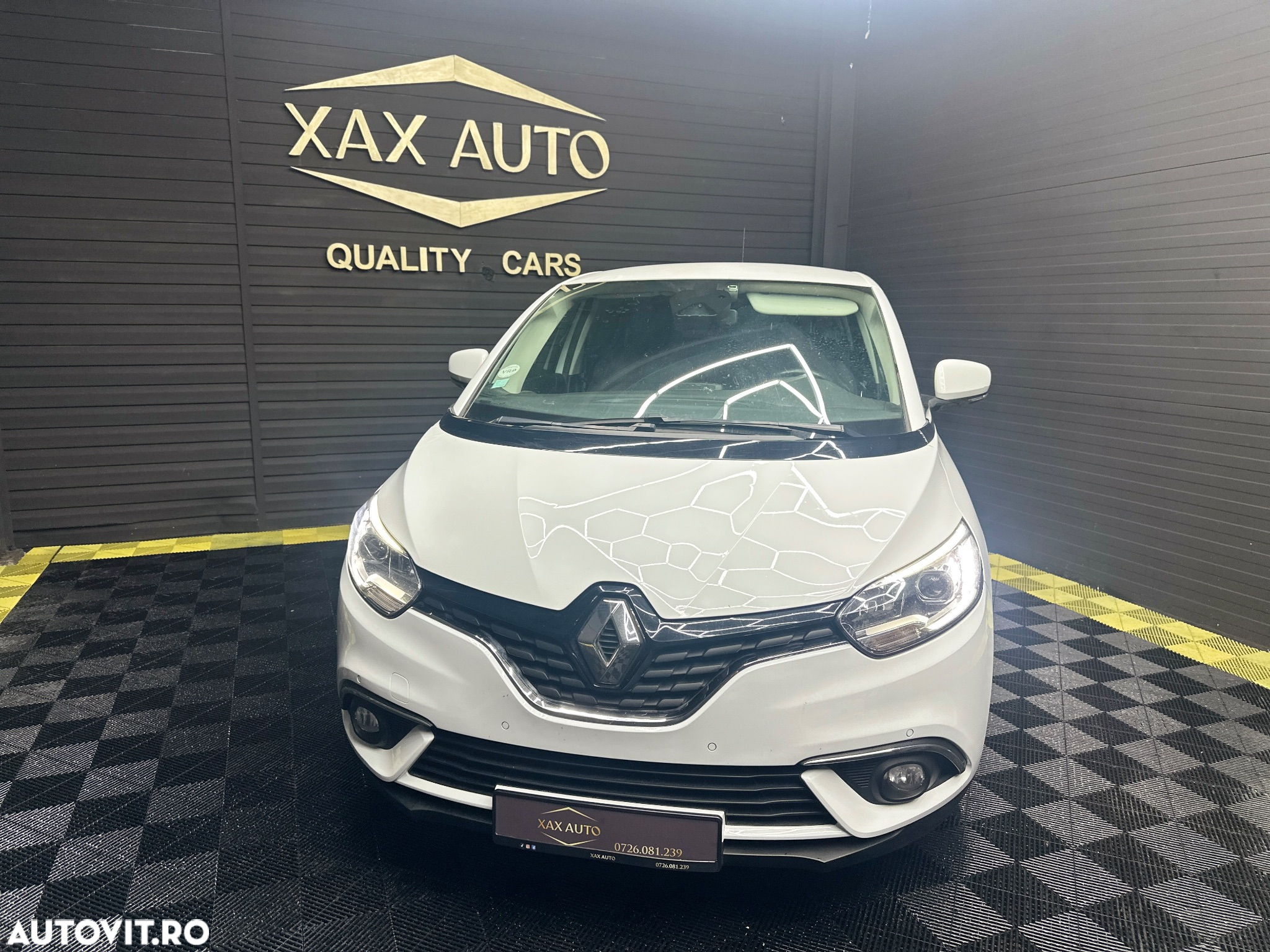 Renault Scenic - 15