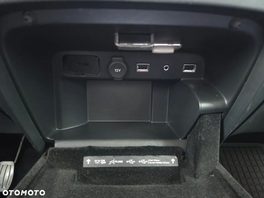 Citroën C4 Picasso THP 155 Exclusive - 26
