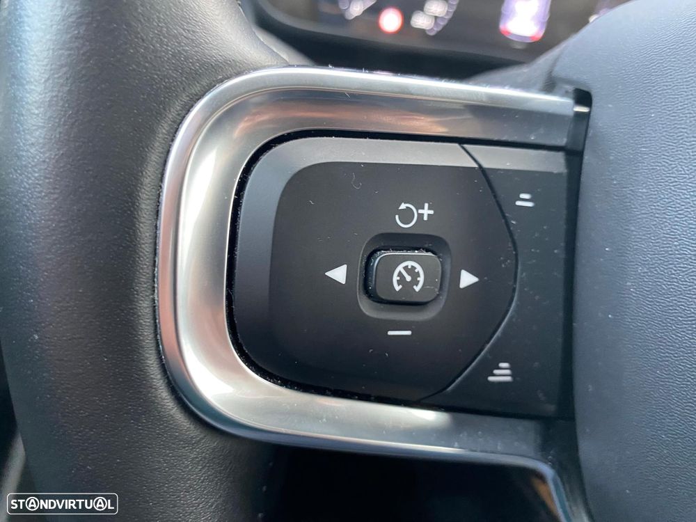 Volvo XC 40 1.5 T5 PHEV Momentum Plus - 18