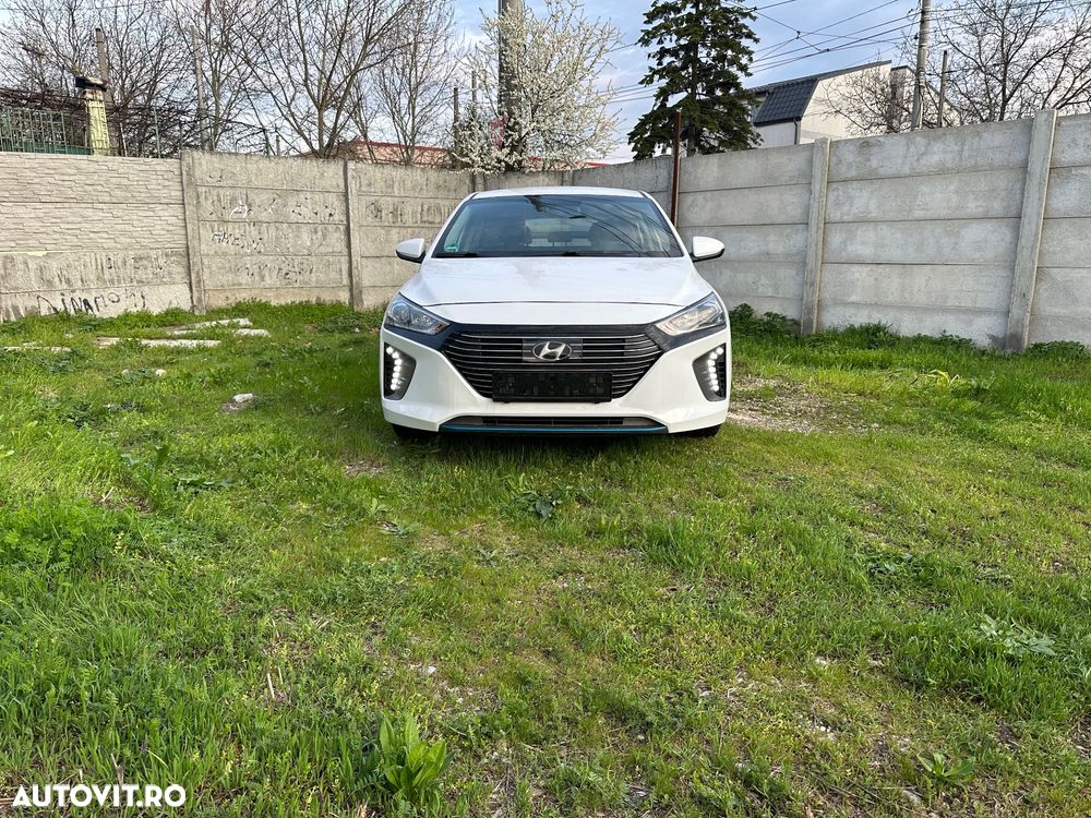 Hyundai IONIQ - 1