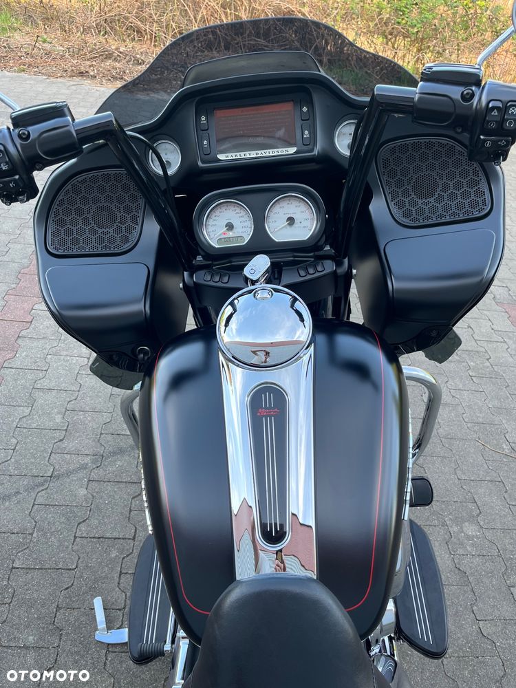 Harley-Davidson Touring Road Glide - 14