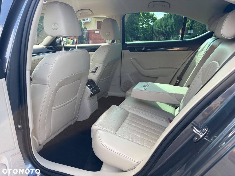 Skoda Superb 2.0 TDI L&K DSG - 26