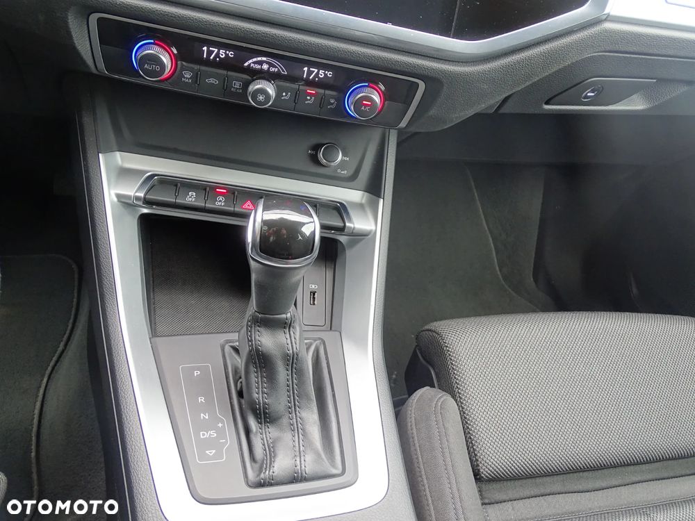 Audi Q3 - 40