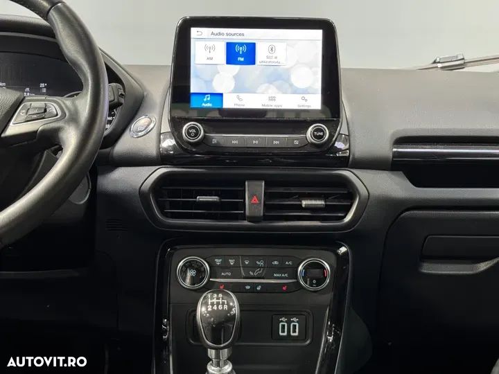 Ford EcoSport - 24