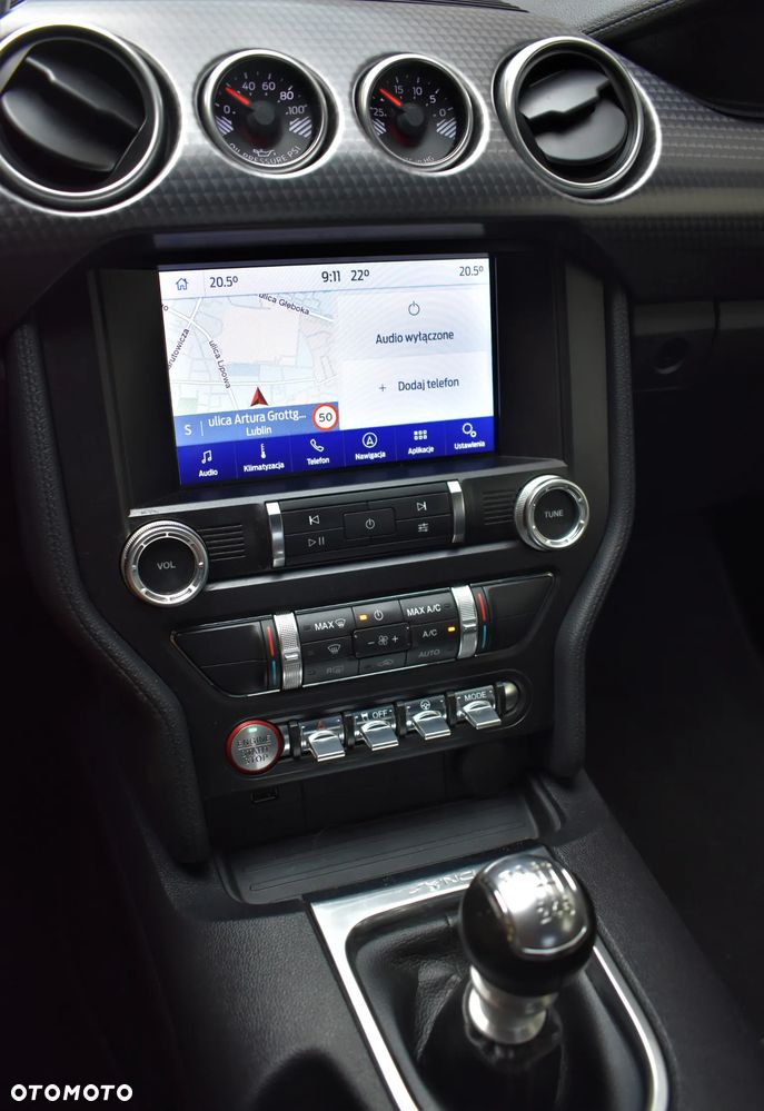 Ford Mustang - 16