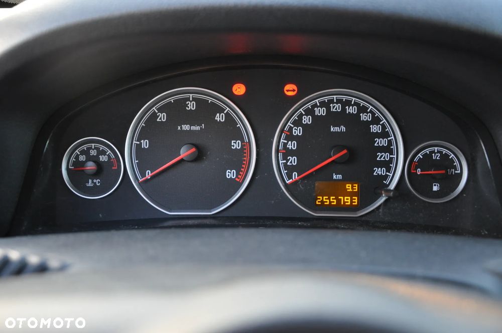 Opel Vectra 1.9 CDTI DPF Cosmo - 16