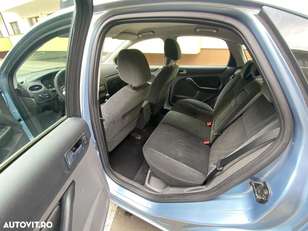 Ford Focus - 6