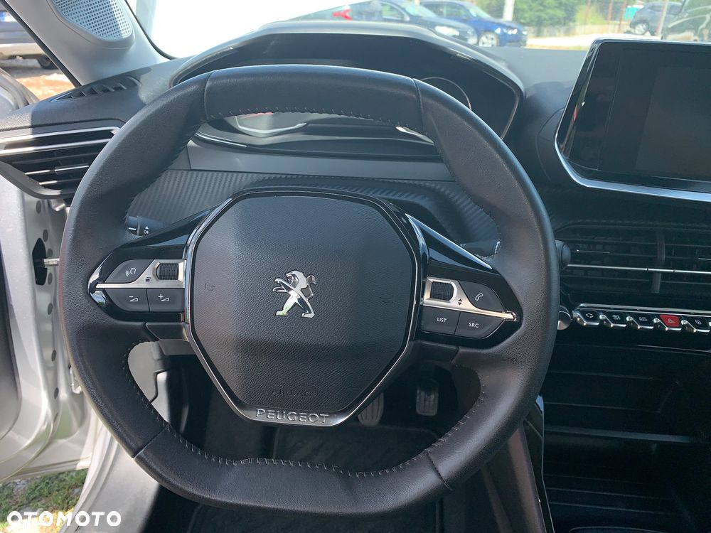 Peugeot 208 PureTech 75 Allure Pack - 22