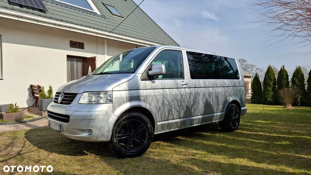 Volkswagen Multivan - 2