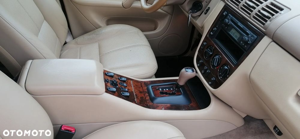 Mercedes-Benz ML - 19