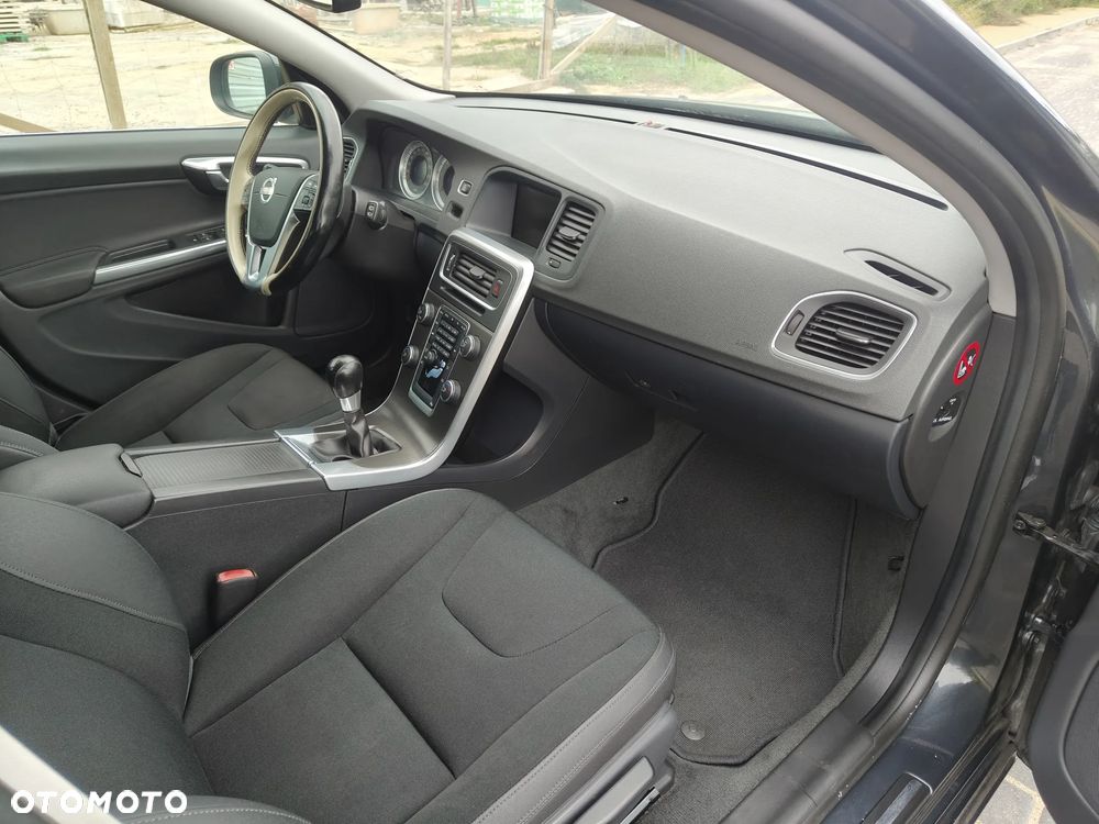 Volvo V60 D3 Kinetic - 20
