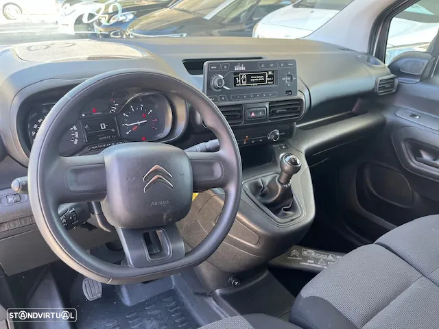 Citroën BERLINGO 3 Lug. - 10