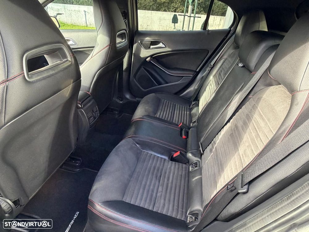 Mercedes-Benz GLA 220 d 7G-DCT AMG Line - 13