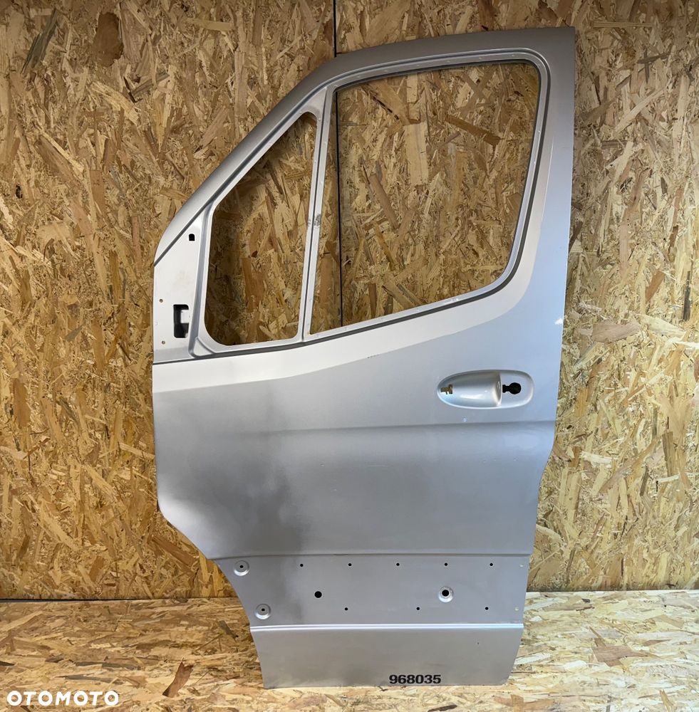 Przednie lewe drzwi Mercedes sprinter 907 - 1
