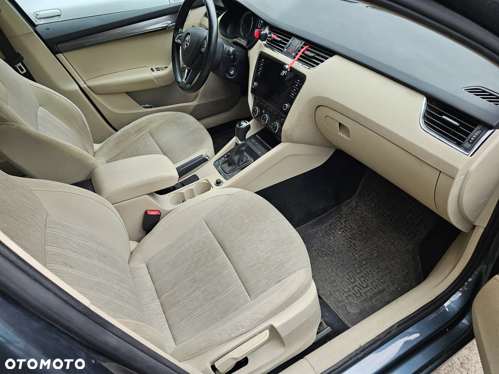 Skoda Octavia 1.8 TSI Style DSG - 8