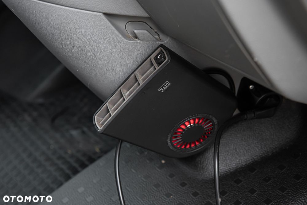 Volkswagen Transporter - 22