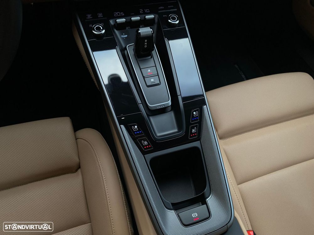 Porsche 911 (992) Carrera S PDK - 21