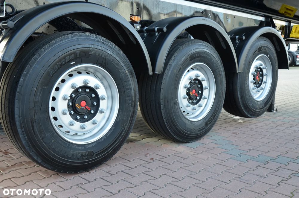 Schwarzmuller NOWA WYWROTKA 24 m3 / HARDOX / SAF / OŚ POD. / HYVA / LED / 3900 - 5