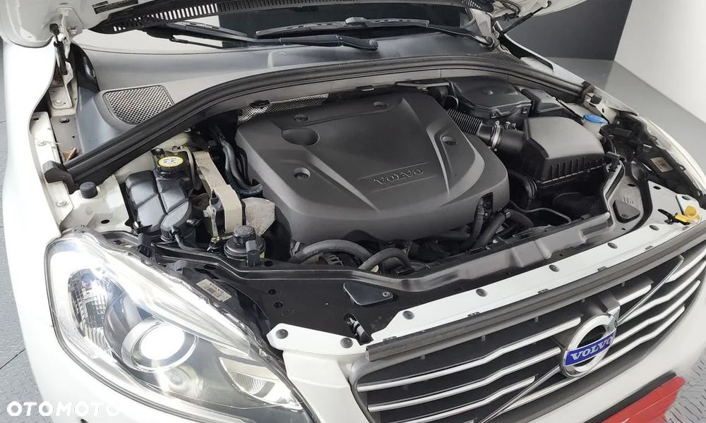 Volvo XC 60 D3 Geartronic Summum - 4