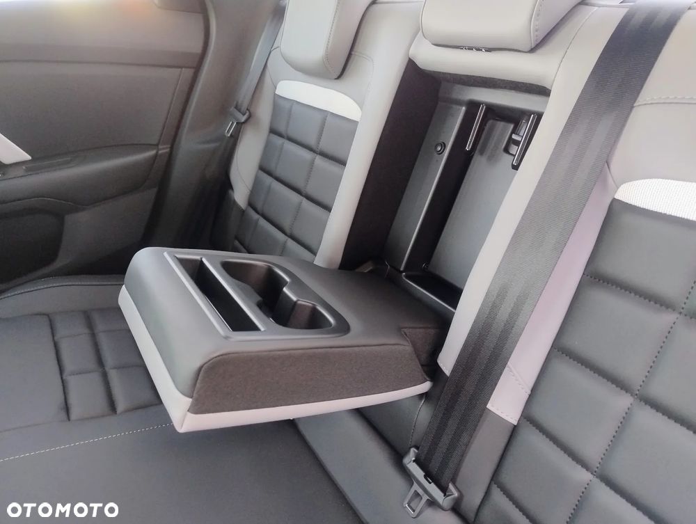 Citroën C4X 1.2 mHEV Max eDCT6 - 27