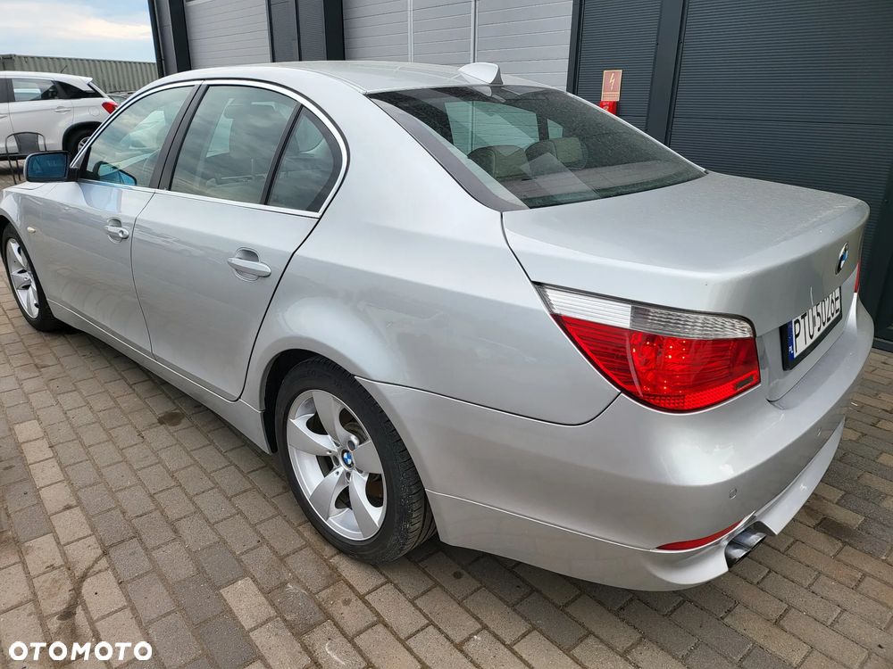 BMW Seria 5 520i - 18