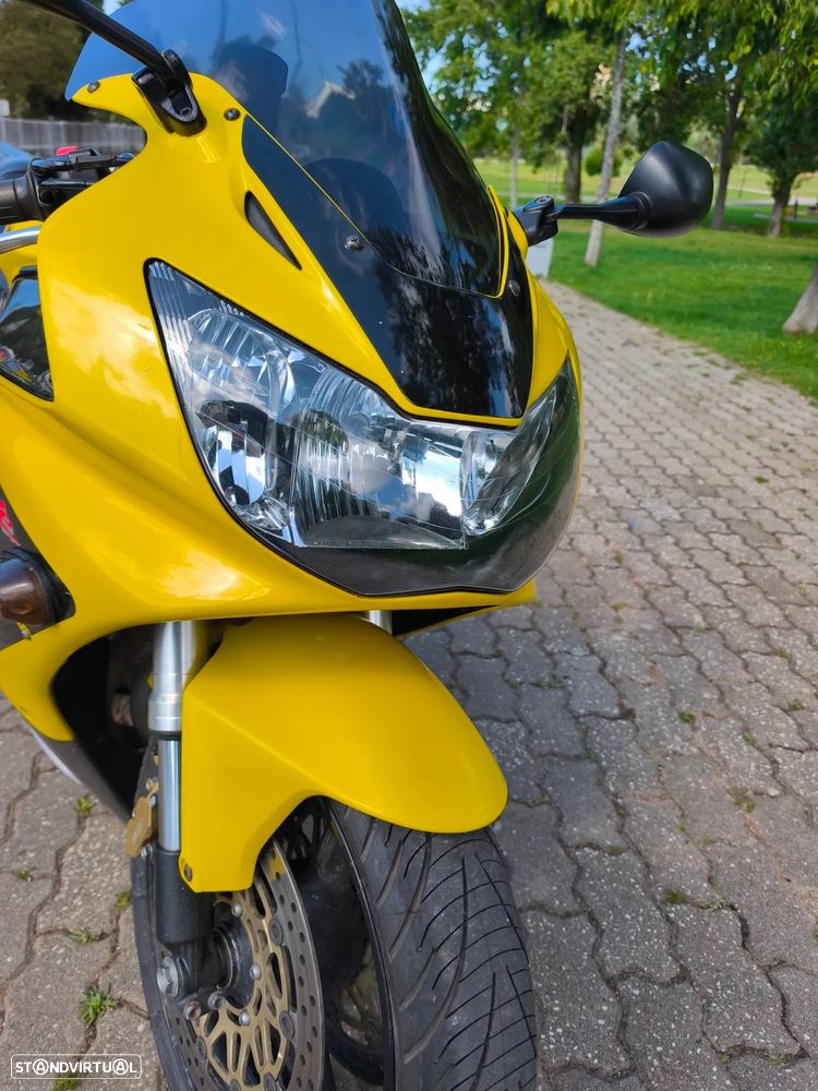 Honda CBR 900 RR - 4