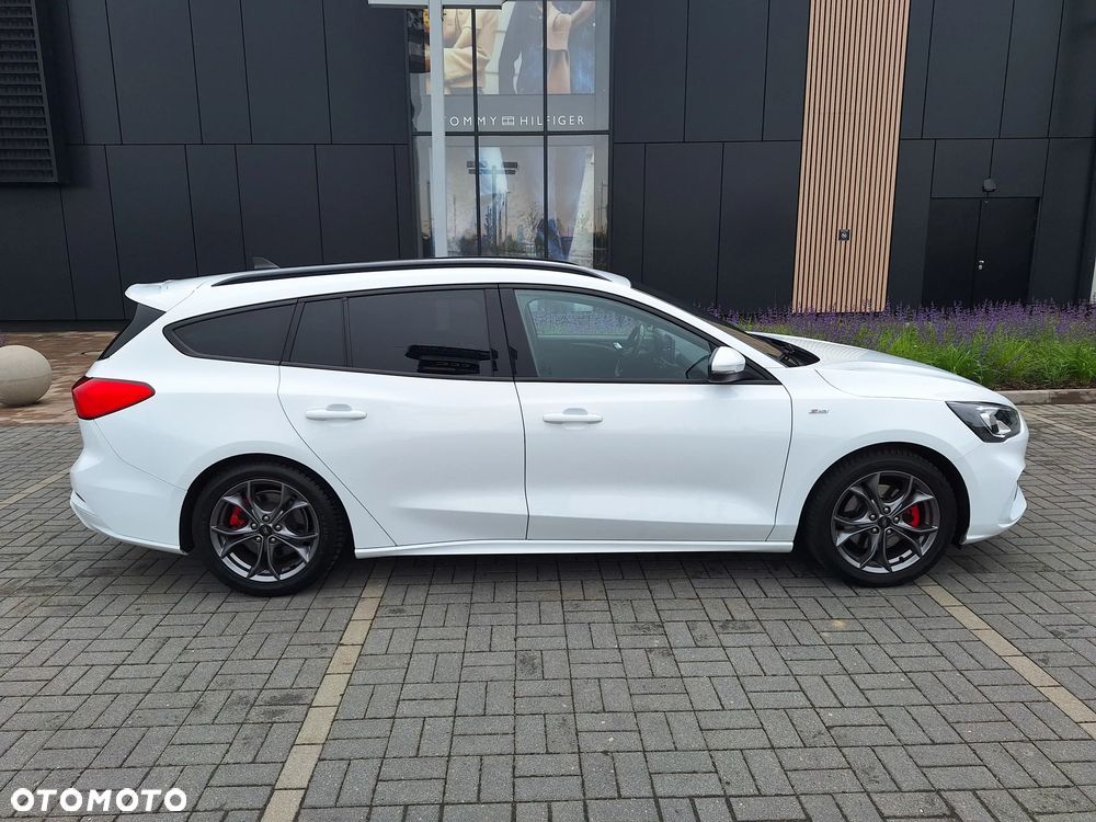 Ford Focus 1.5 EcoBoost ST-Line X - 8