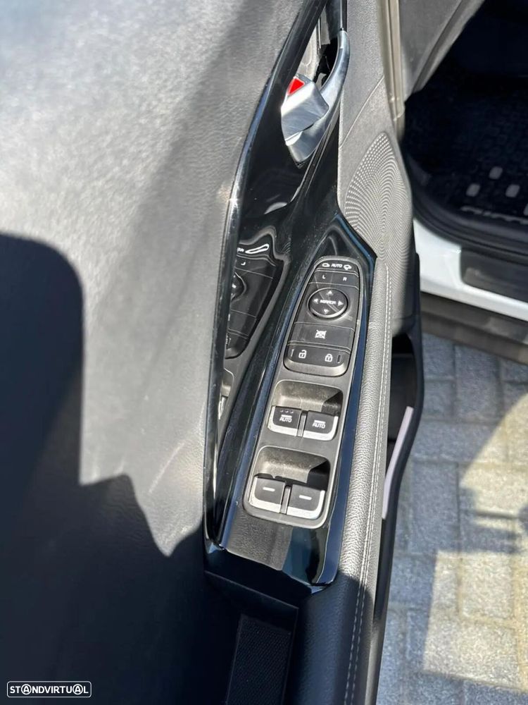 Kia e-Niro 64kWh - 11
