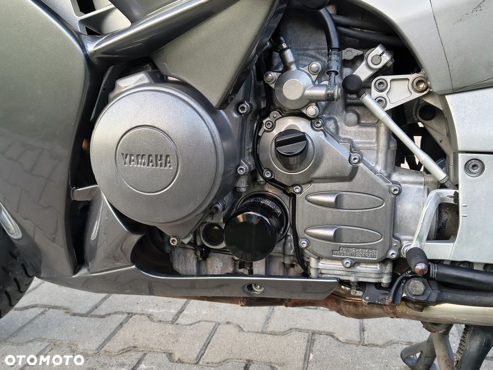 Yamaha FJR - 12