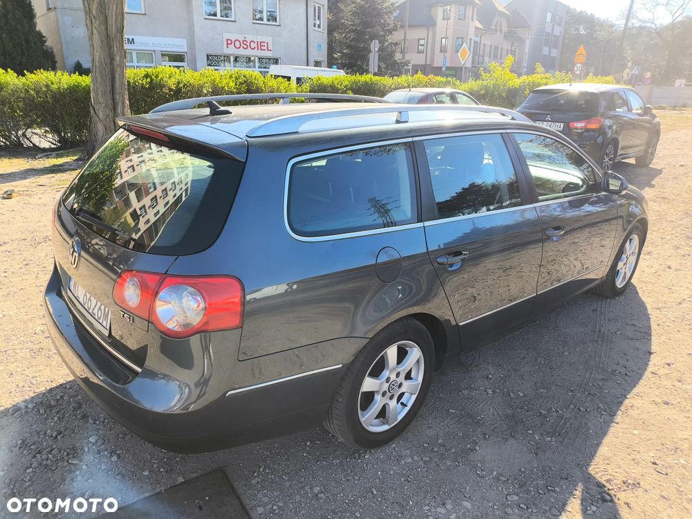 Volkswagen Passat 1.8 TSI Comfortline - 2