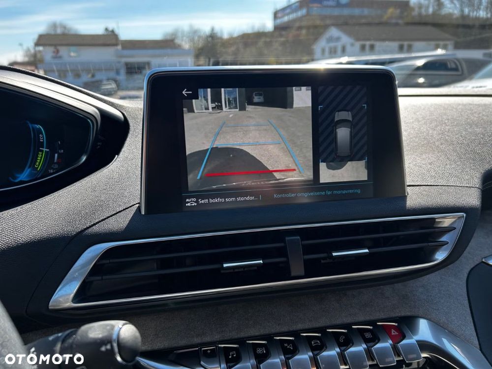 Peugeot 3008 1.6 PureTech HYbrid4 GT S&S EAT8 - 17