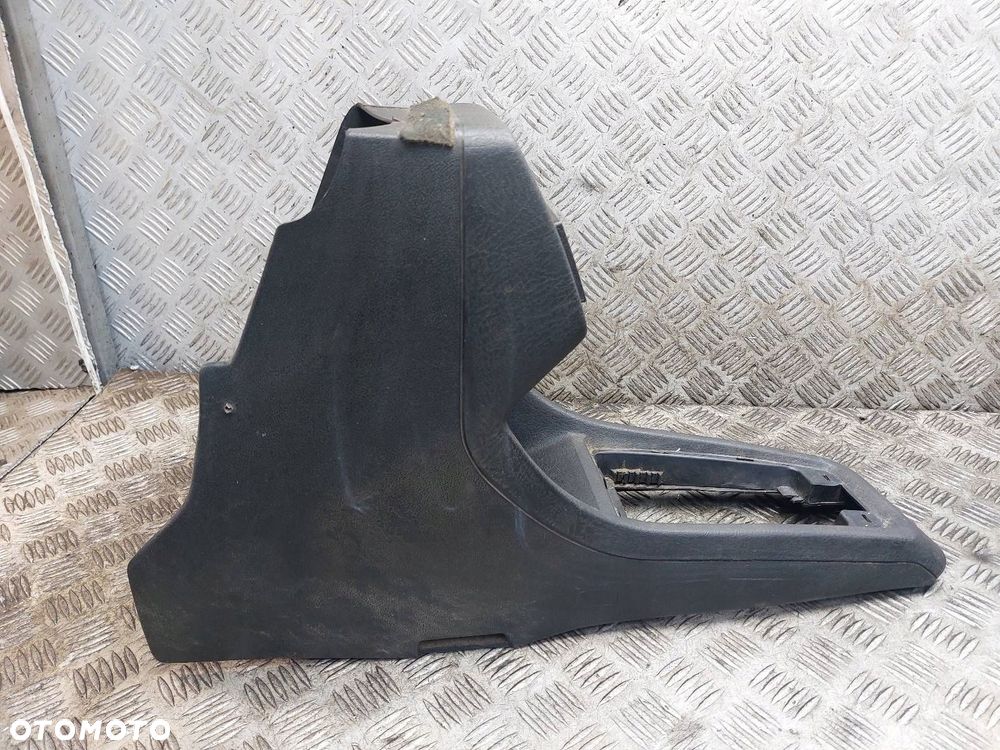 TUNEL ŚRODKOWY VOLKSWAGEN GOLF II - 5