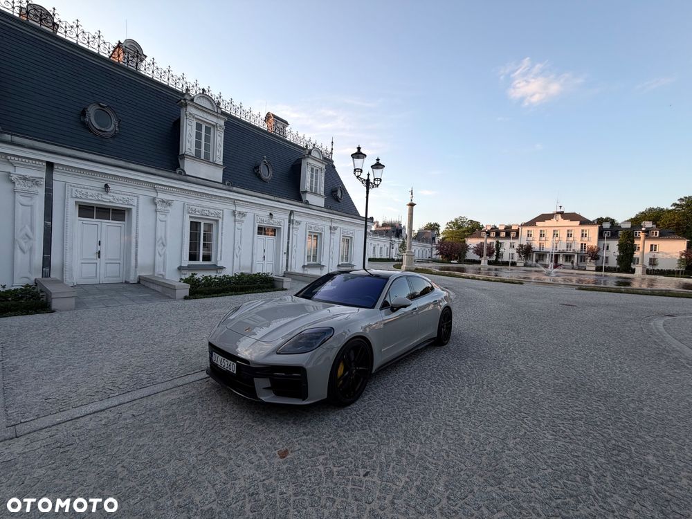 Porsche Panamera - 26