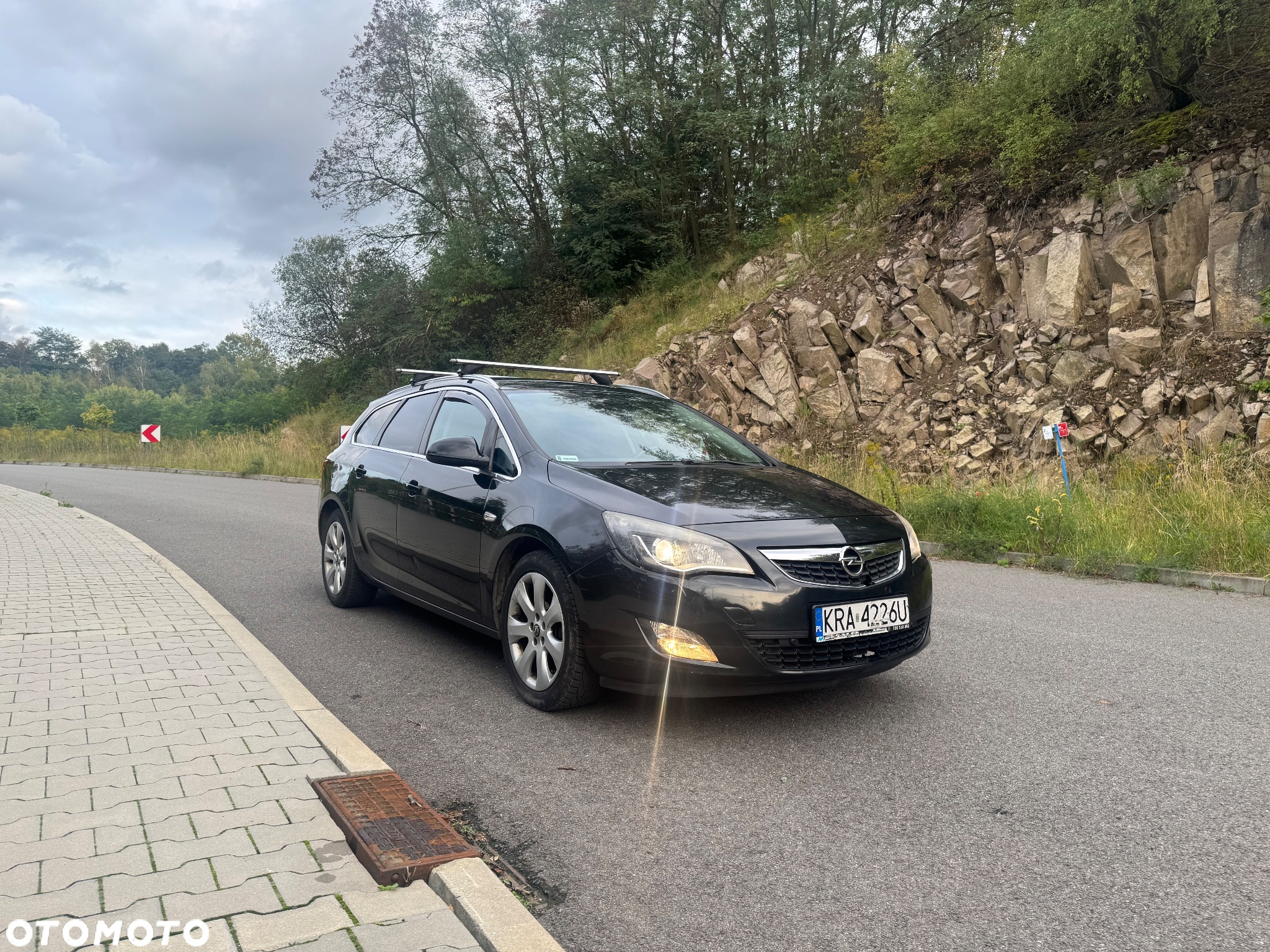 Opel Astra IV 1.4 T Cosmo S&S - 4